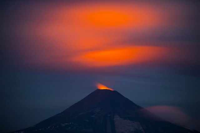 Hitno Upozorenje: Eruptirao Vulkan VIDEO - B92