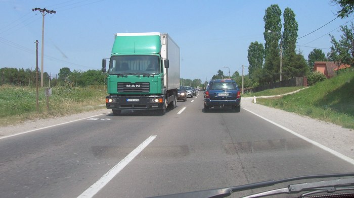 Presto pedaggi anche per i camion su strade a basso livello: il prezzo è lo stesso dell’autostrada?