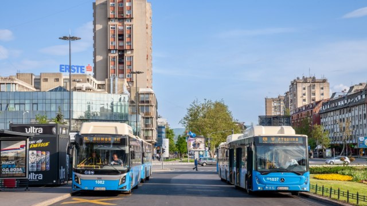 Gradski Autobusi U Novom Sadu Voze Po Prazničnom Rasporedu - Novi Sad ...