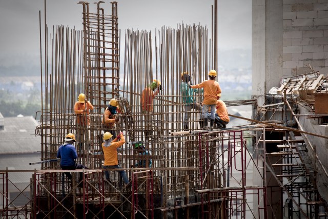 Uvozimo radnu snagu: Dostavljaèi iz Uzbekistana, iz Šri Lanke vozaèi, krastavce beru Nepalci