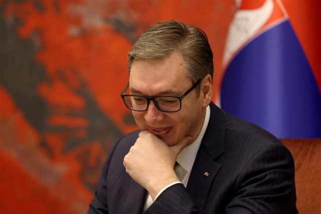 Vučić: 