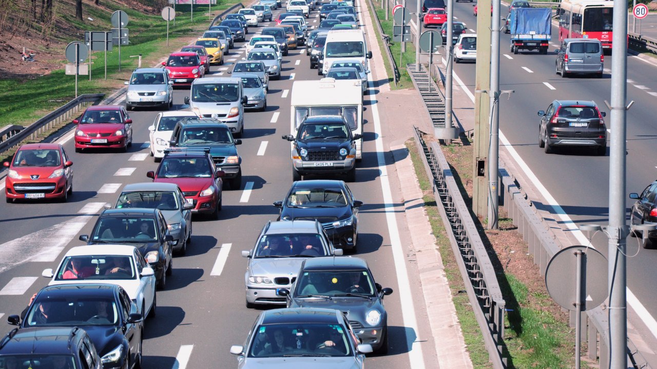 Ponovo Kolaps: Beograđani, Pripremite Se Za Gužve Na Putu - Beograd ...