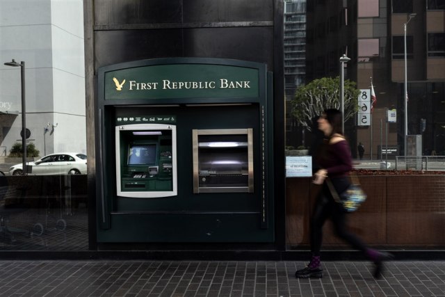 Urušava se još jedna velika amerièka banka: Deonice potonule u bezdan