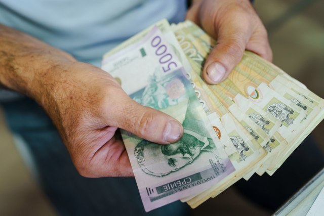 Prosečna plata u Srbiji 82.769 dinara, u Beogradu preko 104 hiljade