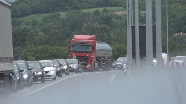 Naoružajte se strpljenjem, očekuju se gužve na putevima