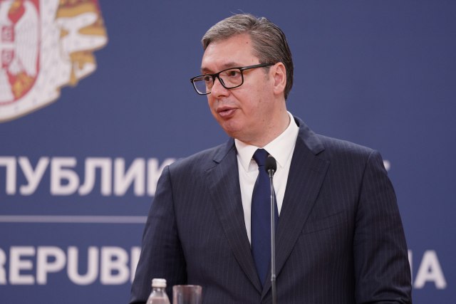 Vučić: 