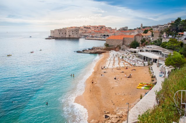 Od Hrvatske do Albanije: Ovo su cene smeštaja na Jadranu za četvoročlanu porodicu