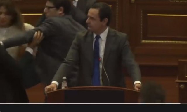 Total chaos in the Parliament of the so-called Kosovo: MPs attacked Kurti VIDEO
