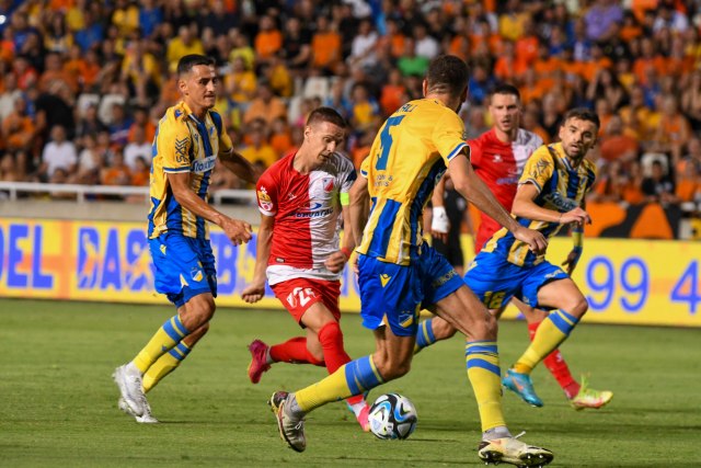 Vojvodina "izgorela" na Kipru – Apoel sa prednošæu stiže u Novi Sad