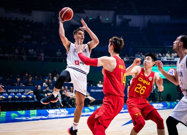 Bogdanoviæ o FIBA sudijama, dobroj igri i Petruševu: Nije hteo da forsira