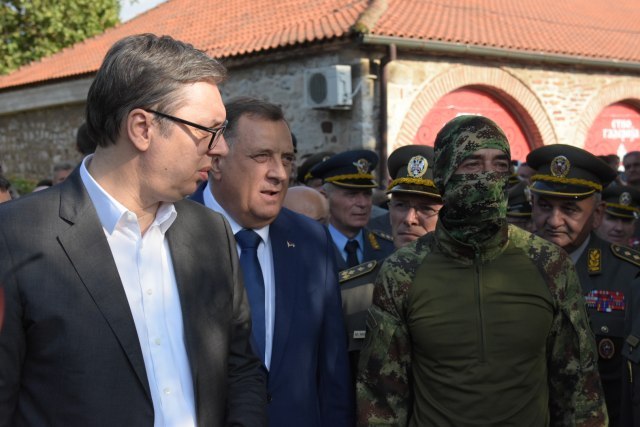 Vučić in Niš at the display of weapons; Something will change the position of Serbia