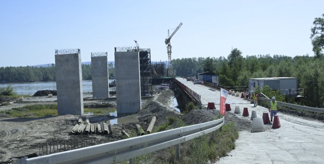 Novi Sad pored tri mosta, dobija još tri: Evo kako teku radovi FOTO