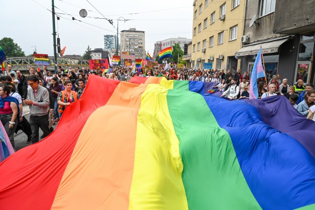 BDP Srbije bi inkluzijom LGBTI osoba ojaèao za 0,6 odsto