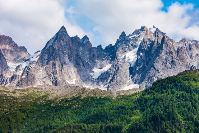 Vrh jedne od najvećih planina ove godine se smanjio za dva metra VIDEO