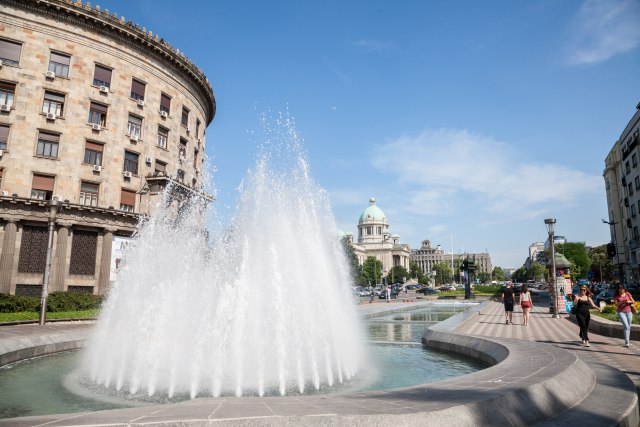 Ruši se fontana: Raspisan tender za rekonstrukciju trga Nikole Pašiæa