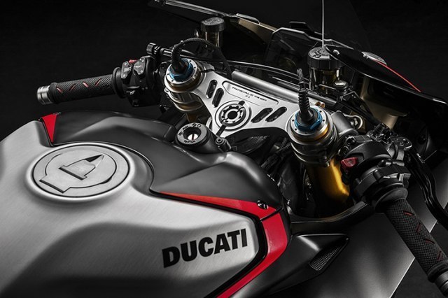 Ducati novim modelom napada italijanski motokros šampionat