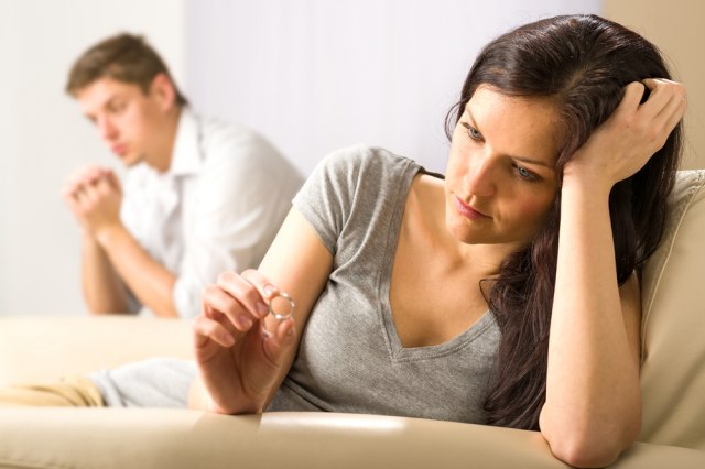 Pet znakova da æe se vaš brak završiti razvodom: Prvi signal vidljiv je veæ na svadbi...
