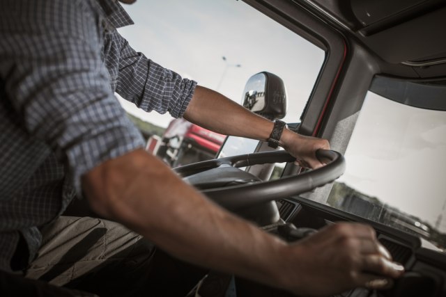 Od ponedeljka akcija pojačane kontrole vozača autobusa i teretnjaka