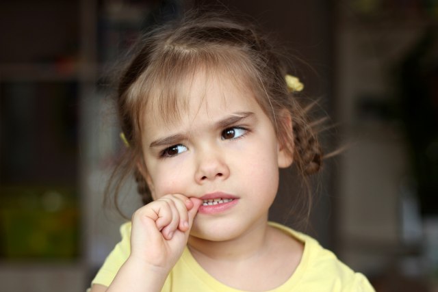 Kako da odviknete dete od grickanja noktiju? Jedna navika bi mogla da pomogne