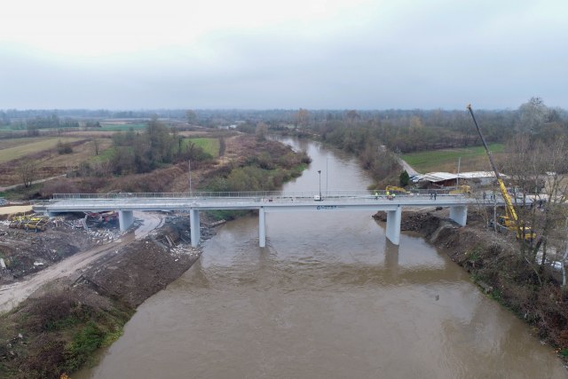 Digao se kao Feniks iz pepela: Most uništen u poplavama završen pre roka FOTO