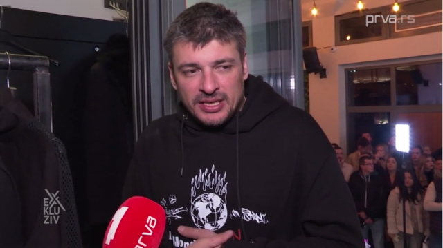 Andrija Kuzmanović POTPUNO PROMENIO IMIDŽ zbog uloge: „ČUDNO MI JE, nisam ovako izgledao od srednje škole“ (VIDEO)