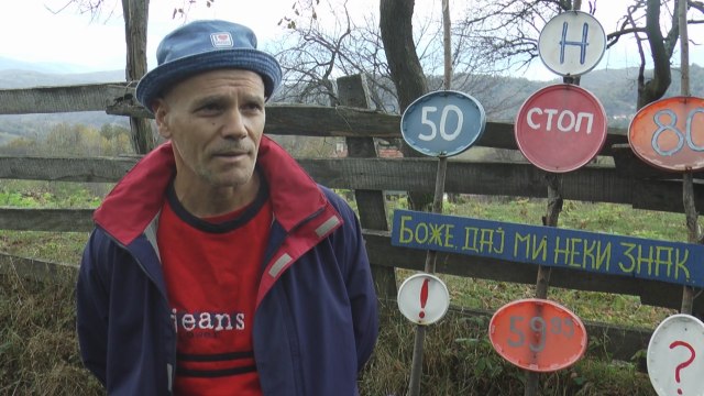 Dragan je napravio 351 putokaz na Rudniku: Iako napisani æirilicom, stranci su oduševljeni FOTO