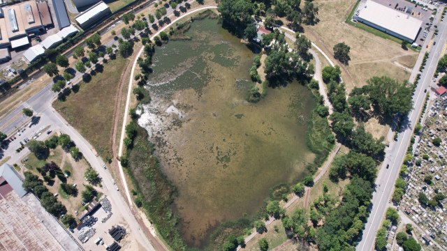 Nesvakidašnje jezero u obliku srca: Prirodni fenomen usred Kragujevca FOTO