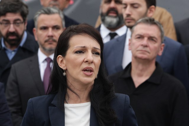 Media: Marinika confused Vučić with Djilas