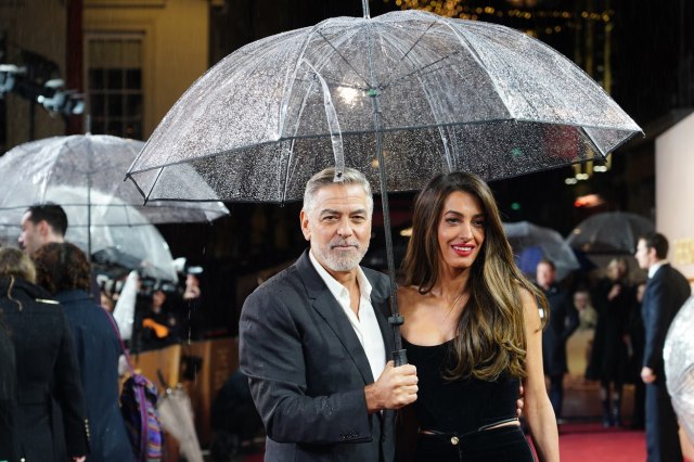 Amal Kluni oduševljava i supruga i svet: Tri moćna stajlinga u šest dana; poput svetske dive FOTO