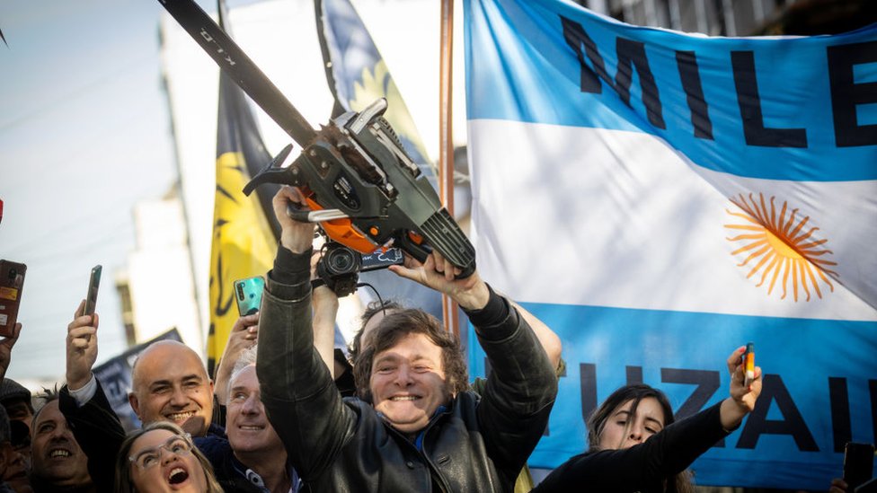 Argentina i politika: Novi predsednik Havijer Milei poručio naciji da se spremi za 