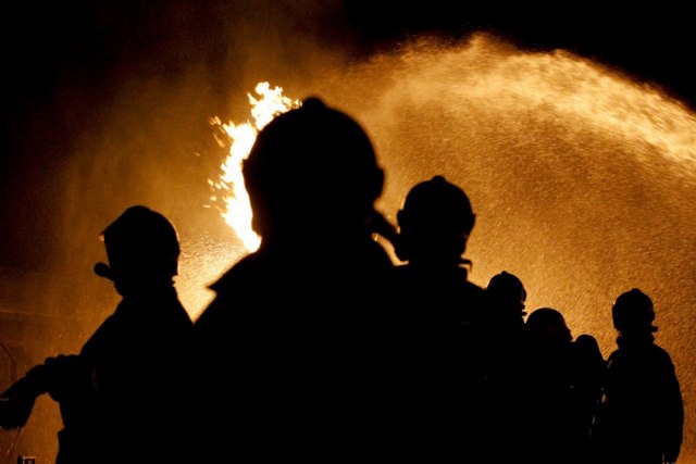 Veliki požar u banji kod Sombora, hitna evakuacija: "Izbegnuta je još veæa katastrofa" FOTO/VIDEO