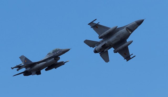 "Evo 40 F-16: Ispunili ste uslov, NATO ima novu èlanicu"