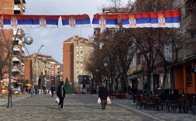Srpska lista upozorava: Srbi, ne nasedajte na letke takozvane ''Narodne odbrane''