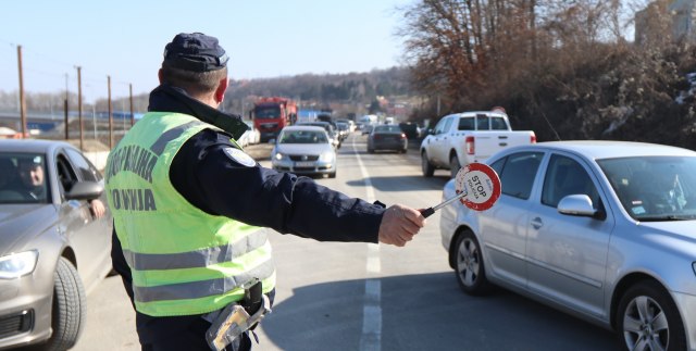 Čačanske patrole imale pune ruke posla: Kaznile preko 500 vozača