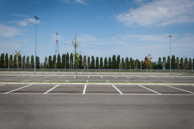 Novih 60 mesta: Rešava se problem nedostajuæih parkinga u prestonici