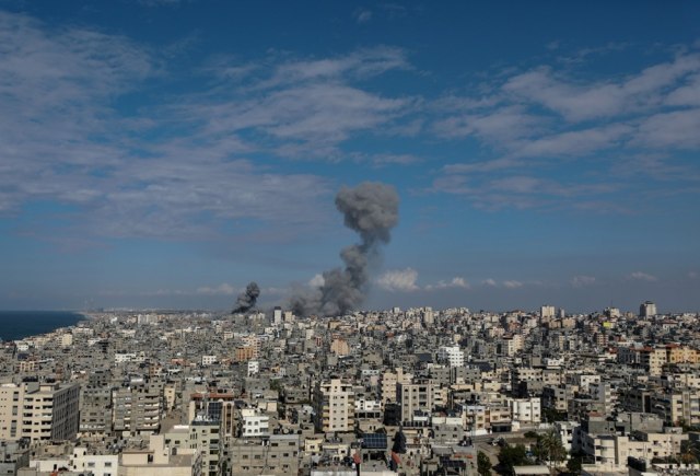 Borbe u Gazi ne prestaju dok se posrednici trude da dođu do primirja
