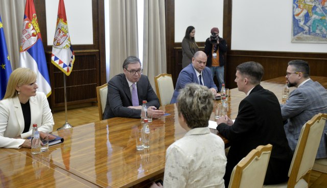 Vučić nastavio konsultacije o mandataru, danas sa još dve liste FOTO