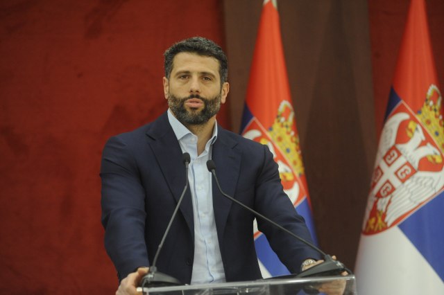 Šapić obišao radove na Trgu Nikole Pašića: Ukupna vrednost 584 miliona dinara FOTO/VIDEO