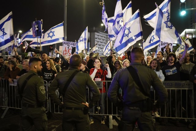 Antivladin protest u Tel Avivu: Uhapšeni demonstranti