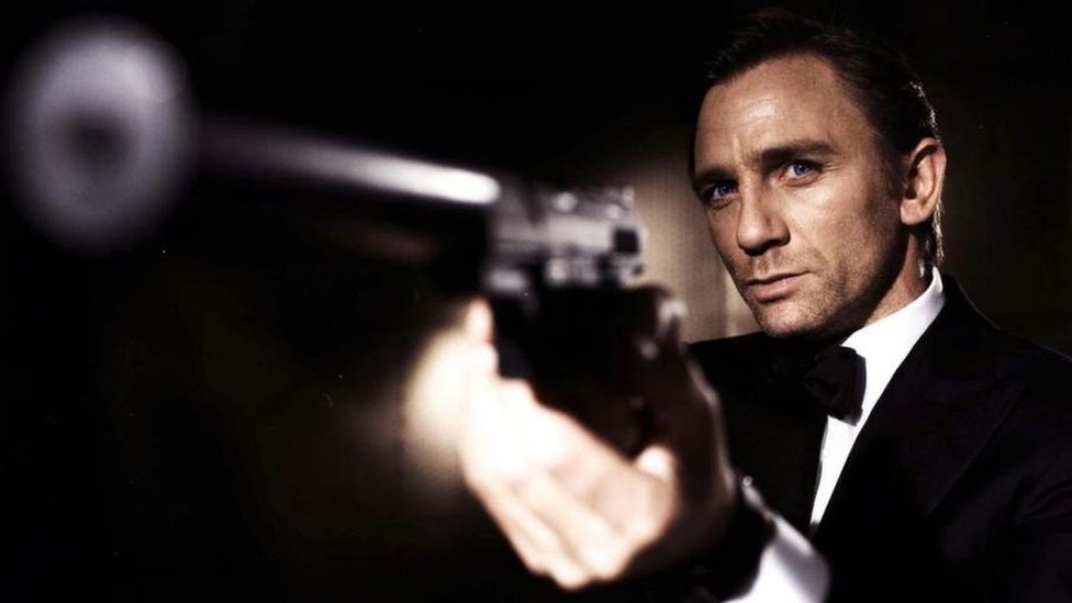 Velika Britanija: Šef tajne službe kaže da je MI6 uzbudljiviji nego Džejms Bond