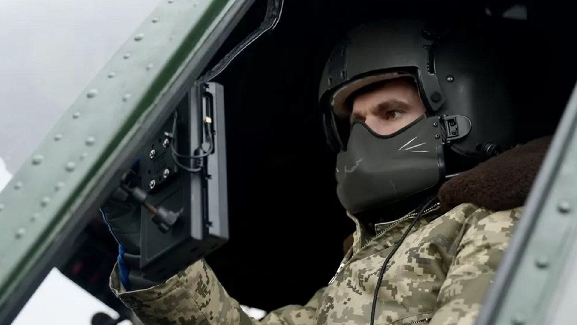 Ukrajinski pilot se bori protiv ruskih snaga helikopterom iz sovjetskog doba